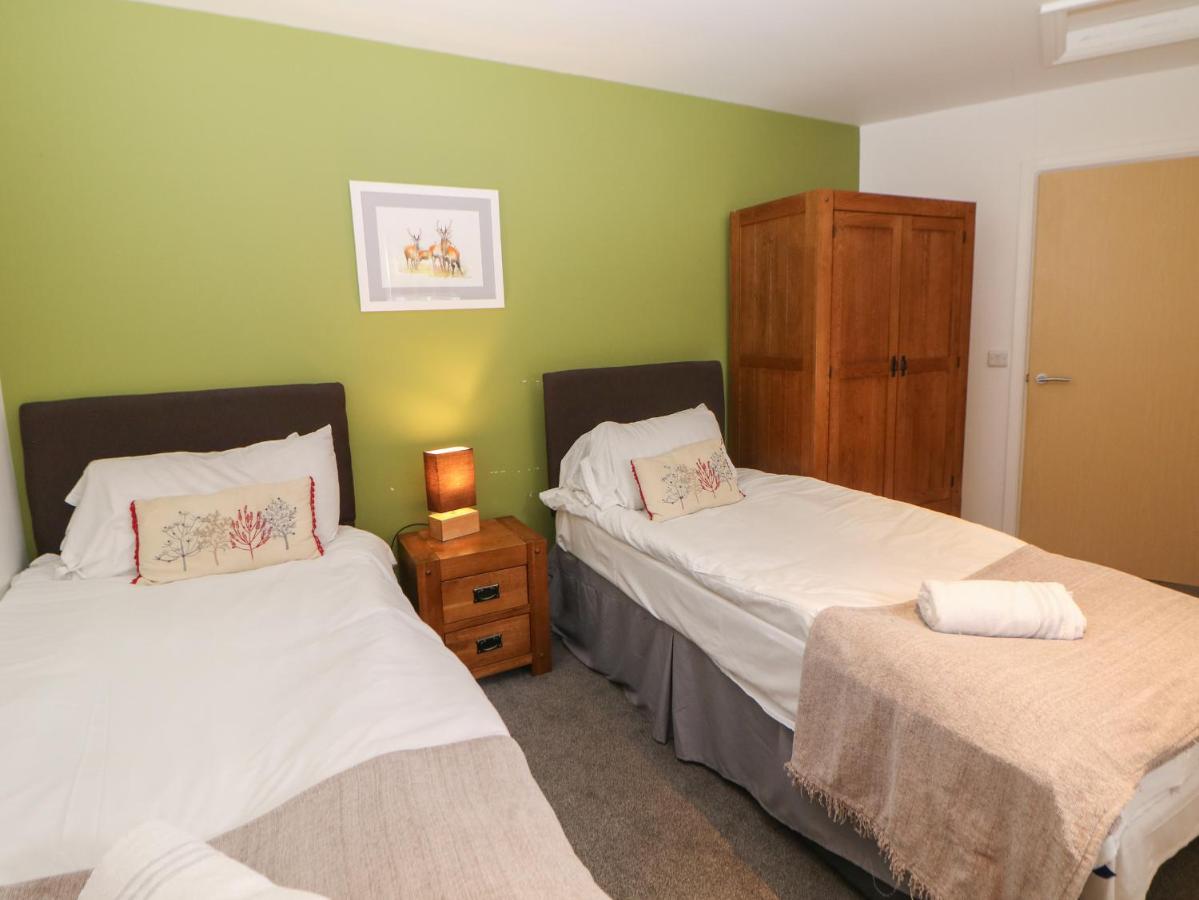 Hopton Villa Матлок Екстериор снимка